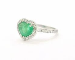 Bague coeur émeraude 2,07 carats et diamants