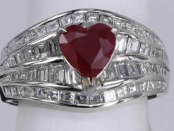 Bague Coeur Rubis et Diamant fantaisie en or blanc