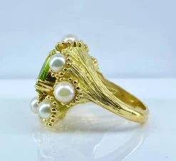 Bague coktail en or jaune 18 carats, péridot 3,98 ct et 9 perles