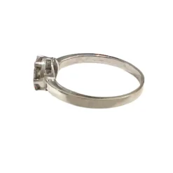 Bague contemporaine du XXe siècle en or 18 carats avec diamants