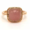 Bague contemporaine en or rose 18 carats sertie de diamants et d'un quartz rose