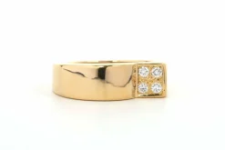 Bague contemporaine en or jaune 18 carats sertie de diamants