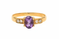 Bague contemporaine en or jaune 18 carats sertie d'une améthyste et de diamants