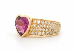 Bague contemporaine en or jaune 18 carats sertie d'une tourmaline et de diamants "taille" brillant (+-1.4ct)