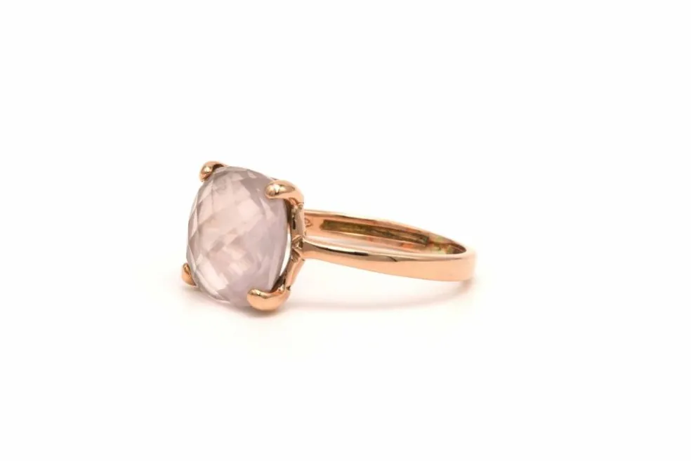 Bague contemporaine en or rose 18 carats sertie d'un quartz