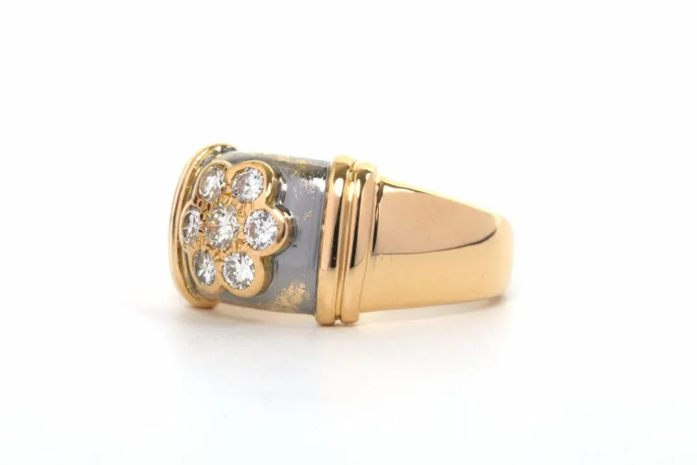 Bague contemporaine en or jaune et blanc 18 carats sertie de diamants