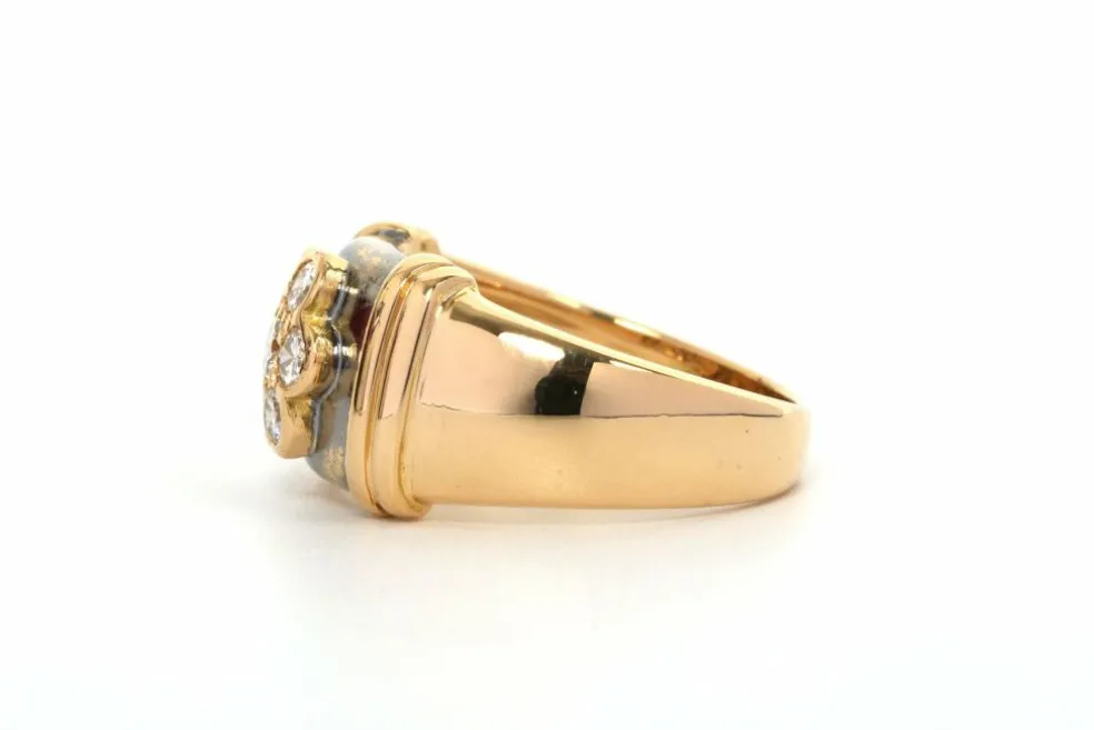 Bague contemporaine en or jaune et blanc 18 carats sertie de diamants