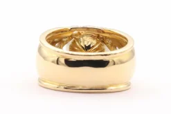 Bague contemporaine en or jaune sertie d'une perle et de diamants