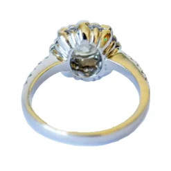 bague contemporaine en or avec diamants