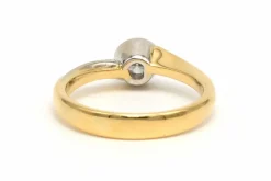 Bague contemporaine en or jaune et blanc 18 carats sertie d'un diamant (0.33ct)