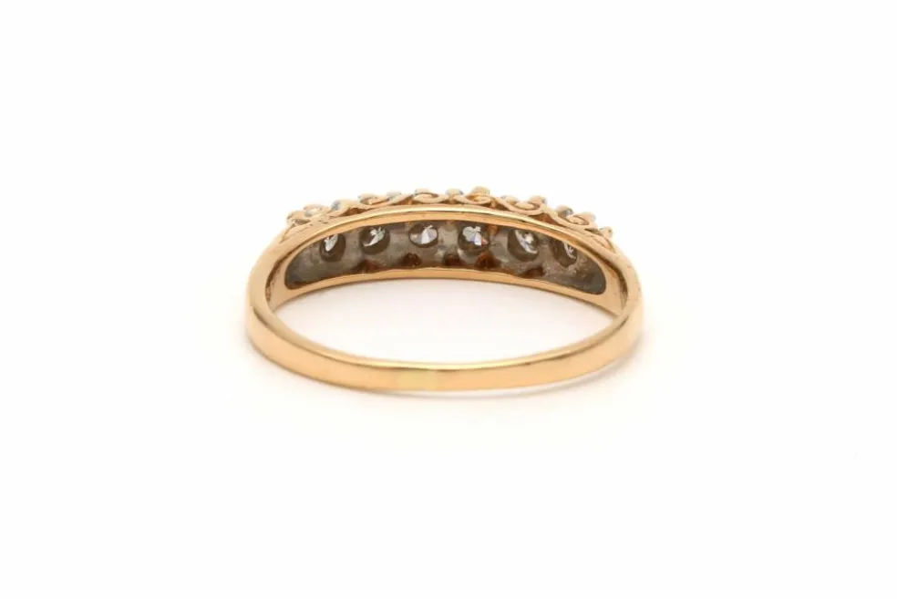 Bague contemporaine en or jaune 18 carats sertie de diamants "taille" brillant (+-0.36ct)