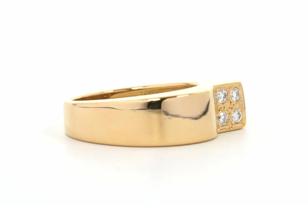 Bague contemporaine en or jaune 18 carats sertie de diamants
