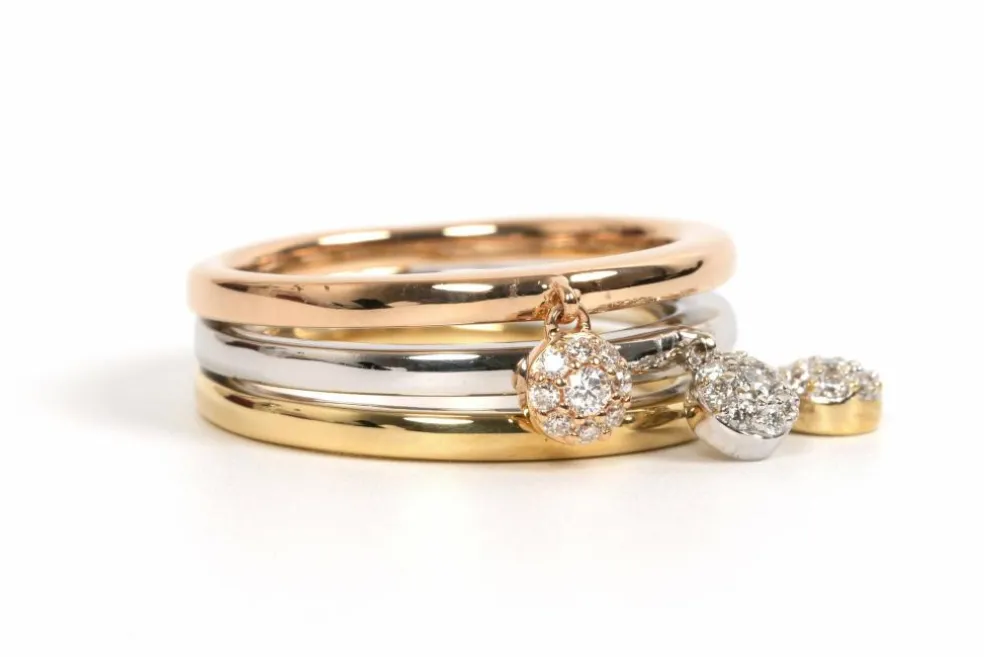 Bague contemporaine en or jaune, blanc et rose 18 carats sertie de diamants
