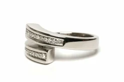 Bague contemporaine or blanc, diamants