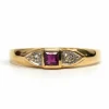 Bague contemporaine or jaune, rubis, diamants