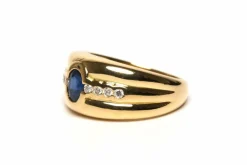 Bague contemporaine or jaune, saphir et diamants