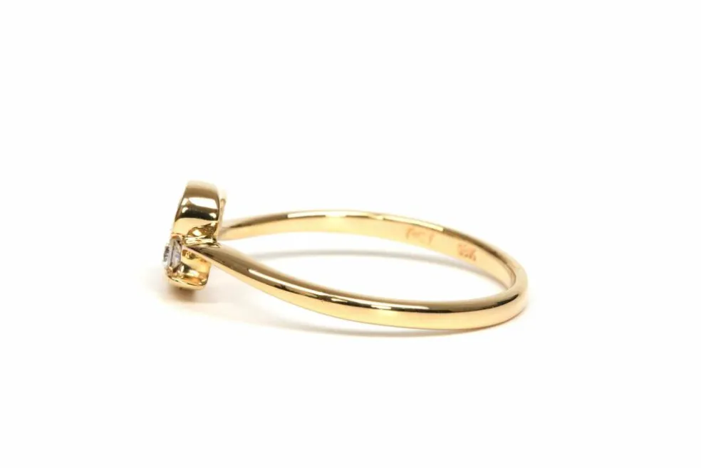 Bague contemporaine or jaune, saphirs, diamants