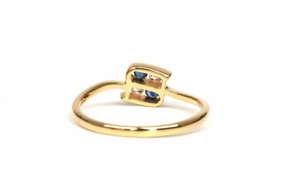 Bague contemporaine or jaune, saphirs, diamants