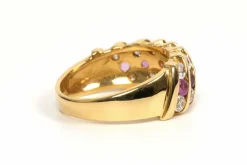 Bague contemporaine or jaune, rubis, diamants