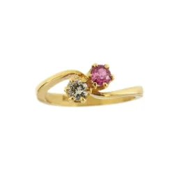 Bague contraire avec rubis et diamant