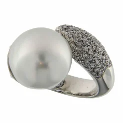 Bague contrarié en or blanc avec perle et diamants de 1,51 ct