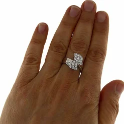 Bague contrarié en or blanc avec pavé de diamants de 1,30 ct