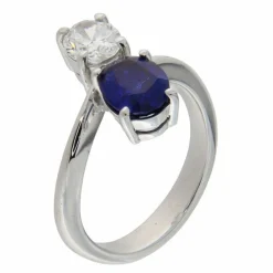 Bague contrarié en or blanc avec diamant et saphir D/VVS1 GIA de 1,00 ct