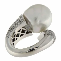 Bague contrarié en or blanc avec perle et diamants de 1,51 ct