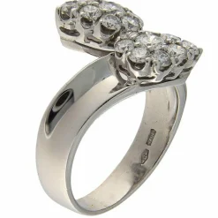 Bague contrarié en or blanc avec pavé de diamants de 1,30 ct