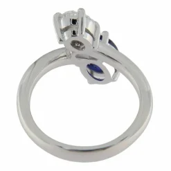 Bague contrarié en or blanc avec diamant et saphir D/VVS1 GIA de 1,00 ct
