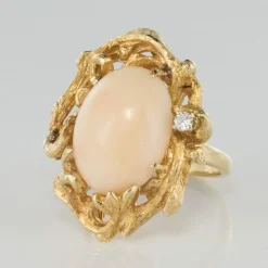 Bague corail peau d'ange et diamant