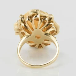 Bague corail peau d'ange et diamant