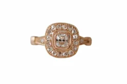 Bague coussin ancienne en diamant