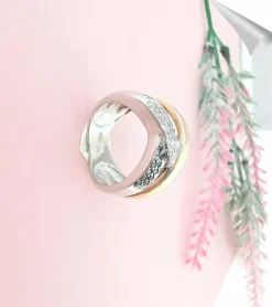 Bague Croisée Diamants Blancs et noirs