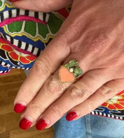 Bague cœur corail émeraudes diamant or jaune