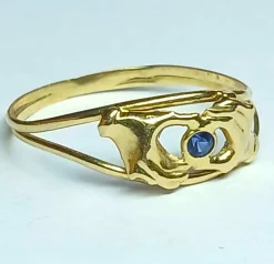 Bague d'amour en or jaune et saphir