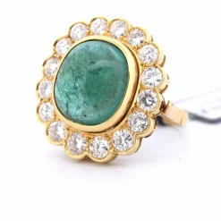 BAGUE DÉCO' EN OR JAUNE 18 KT - ÉMERAUDE NATURELLE ET DIAMANTS
