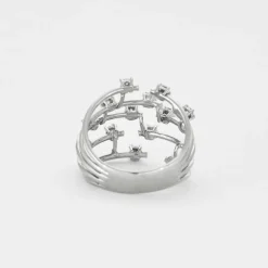 Bague de cocktail en or gris et diamants