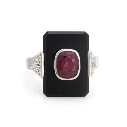 Bague de cocktail platine rubis onyx et diamants