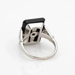 Bague de cocktail platine rubis onyx et diamants