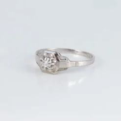 Bague de fiançailles Art Déco or blanc et diamant