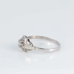 Bague de fiançailles Art Déco or blanc et diamant