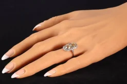 Bague de fiançailles Art Déco avec diamants
