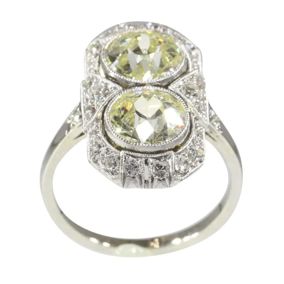 Bague de fiançailles Art Déco avec diamants