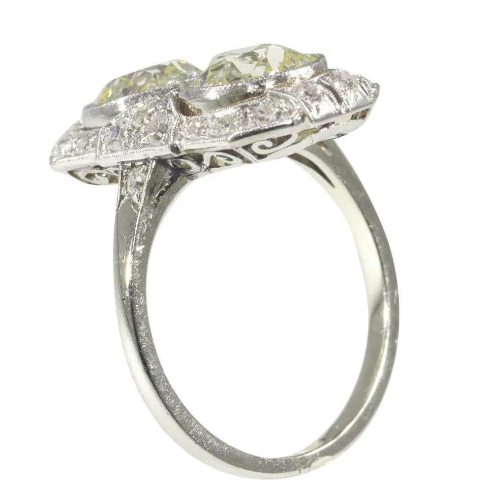 Bague de fiançailles Art Déco avec diamants