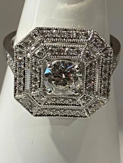 Bague de fiançailles, diamant