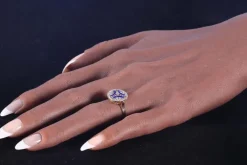Bague de fiançailles diamant Art Déco avec émail bleu