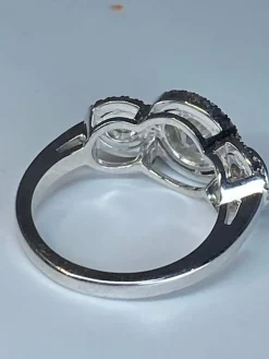 Bague de fiançailles, diamants