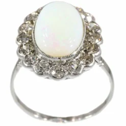 Bague de fiançailles diamant opale