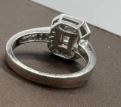 Bague de Fiançailles Diamants Calibrés et Pavage de Diamants